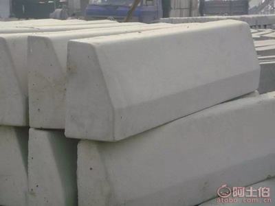 【海南海口彩磚路沿石側邊石路政工程用磚園林用磚】路沿石,價格,廠家,供應商,水泥及制品,海口美蘭德永發彩磚廠 - 產品庫